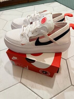 Nike Court Vision Alta TXT Women's shoes in "White Magic Ember" size 6.5